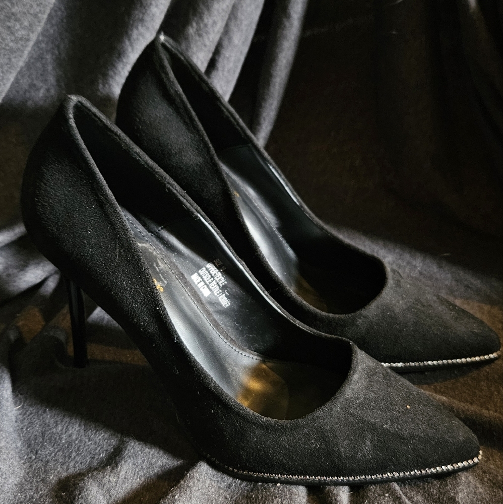 BRAND NEW Olivia Miller Black Heels with Silver Accents